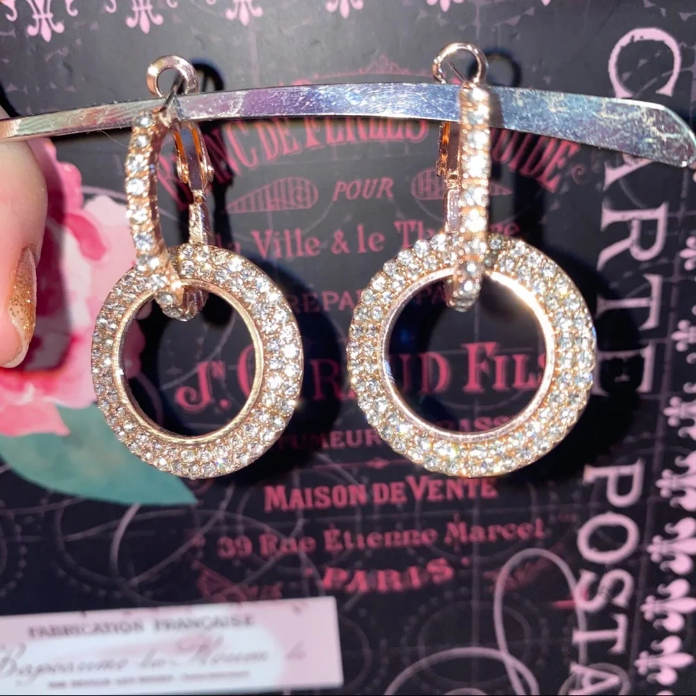🔥HP🔥Sparkly Rose Gold Rhinestone Drop Earrings NEW - Picture 3 of 8